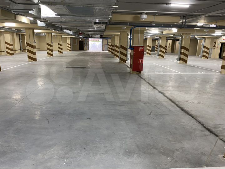 Машиноместо, 15 м²