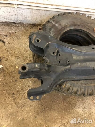 Подрамик передний Toyota RAV4 xa30