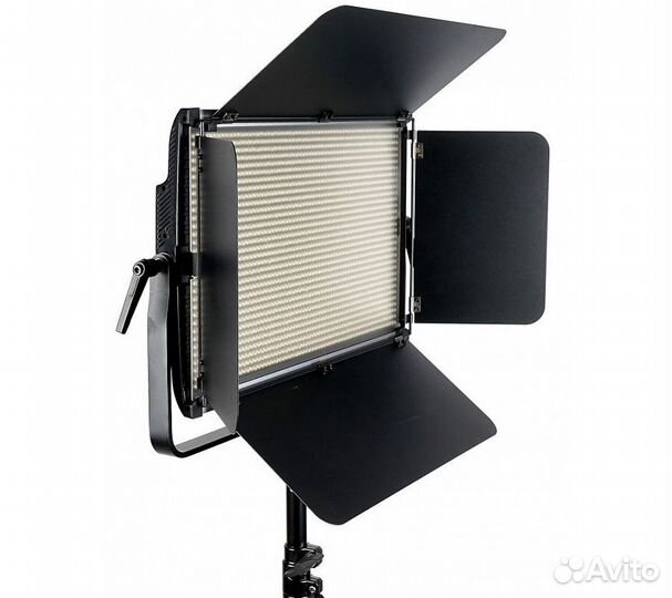 Светодиодный осветитель FST SFL-120WBPro