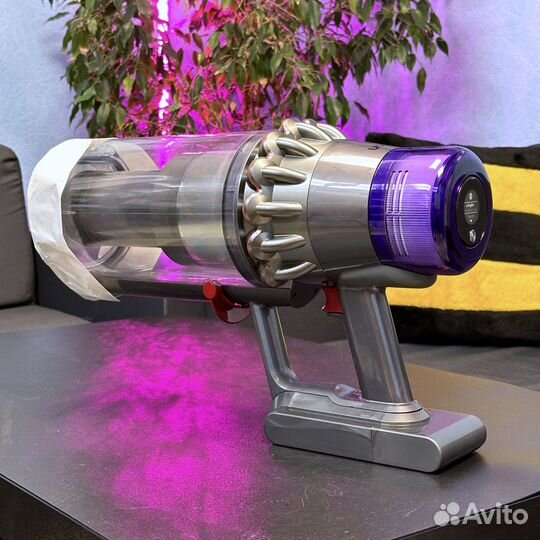 На запчасти новый Dyson V15 Outsize