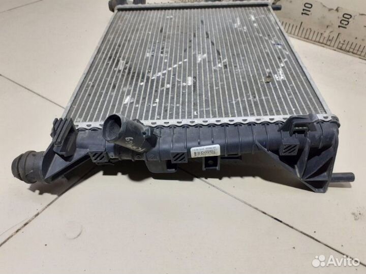 Радиатор охлаждения Ford Focus 2 седан 1.4 2007