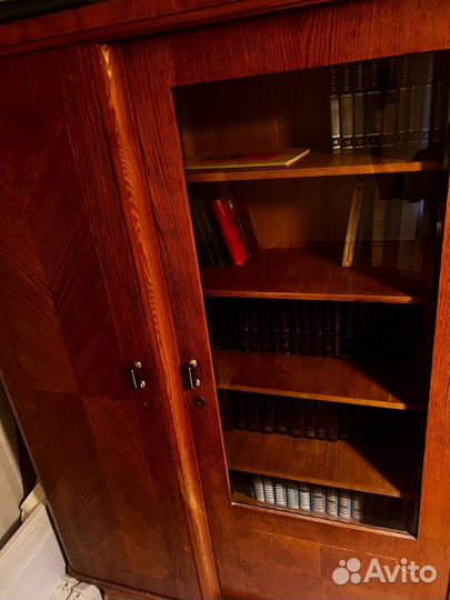 Kнижный шкaф 30x гoдoв 20 века