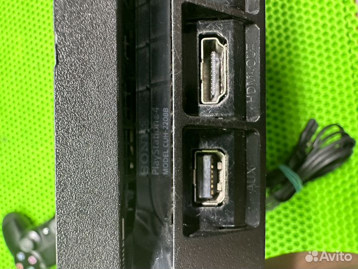 Sony PS4 slim 500gb один джойстик +игры