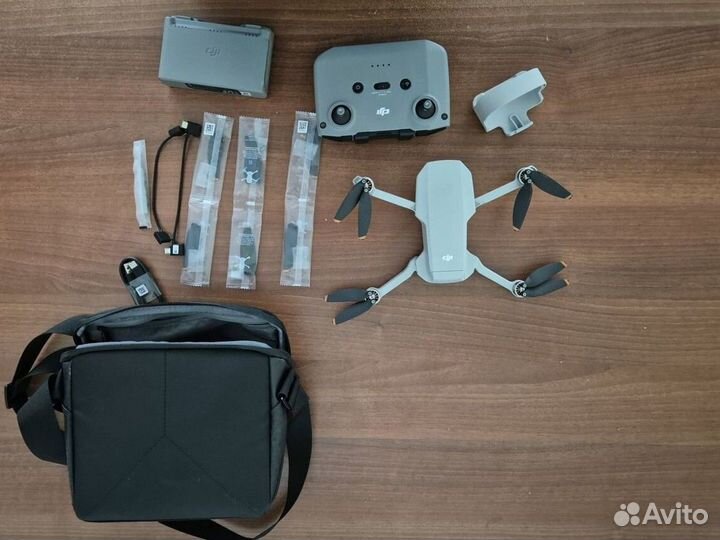 Dji mini 2 se fly more combo