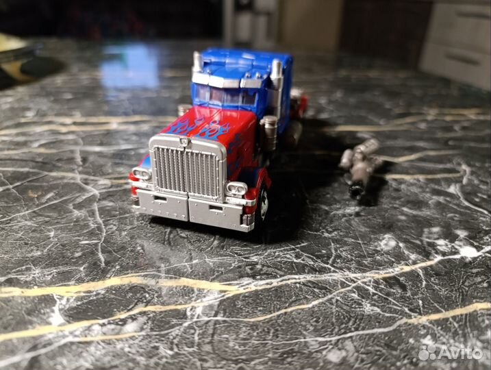 Transformers hasbro Optimus Prime ss32