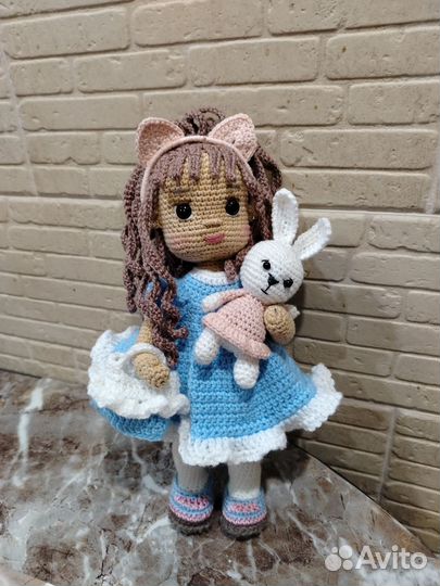 Кукла вязанная ручной работы