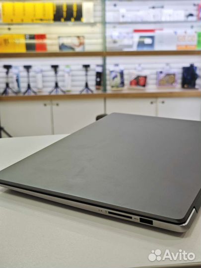 Ноутбук Lenovo IdeaPad 530S-14IKB intel i3 4/256