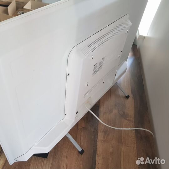SMART TV kivi 32 дюйма