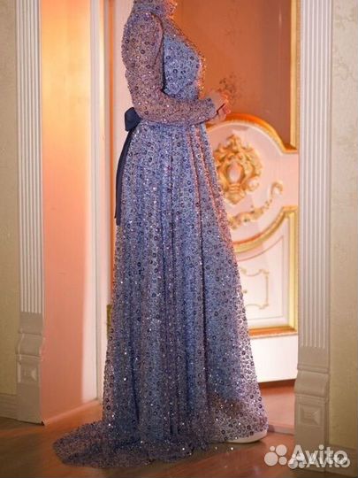 Вечернее платье