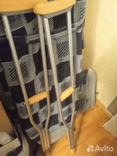 Костыли подмышечные продам