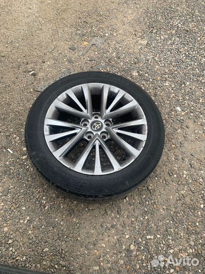 Yokohama BluEarth E70BZ 215/55 R17