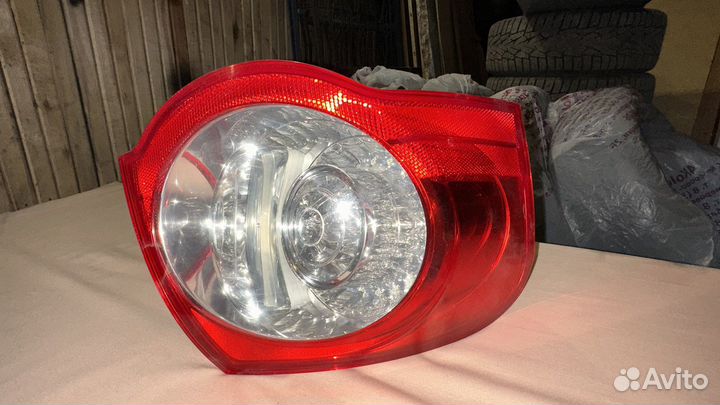 Задний фонарь левый на volkswagen passat b6