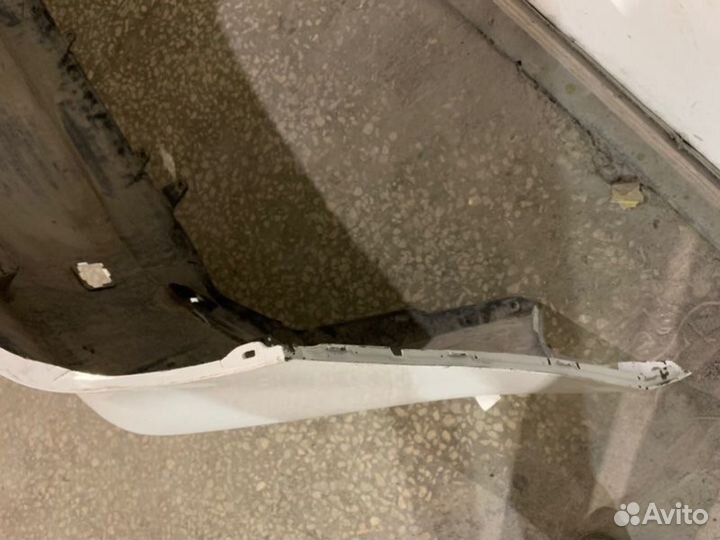 Бампер задний Toyota Corolla E210