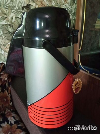 Термос новый