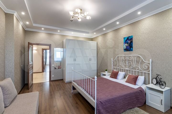 3-к. квартира, 150 м², 12/25 эт.
