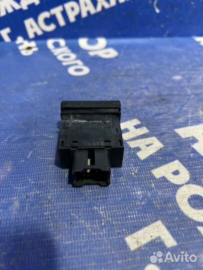 Кнопка открывания багажника Lifan X60 кроссовер