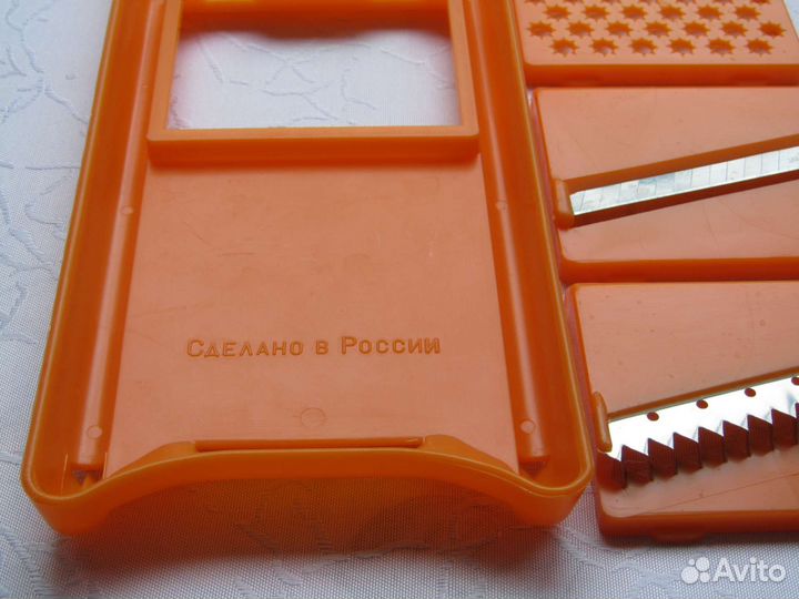 Овощерезка (шинковка, тёрка) со сменными насадками