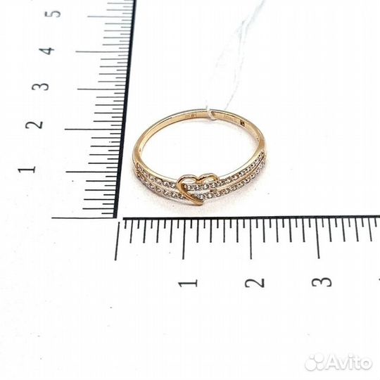 Золотое кольцо с камнем 19р