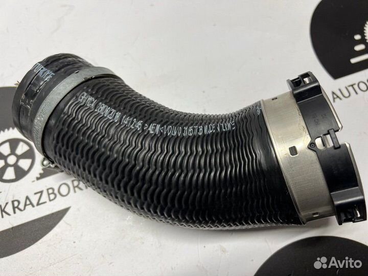 Патрубок интеркуллера Volvo Xc90 B4204T26 2018