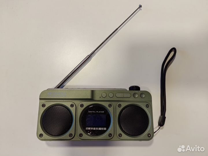 Портативный FM-радиоприемник