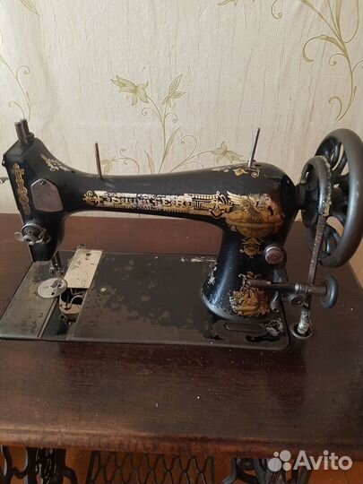 Швейная машинка зингер ножная