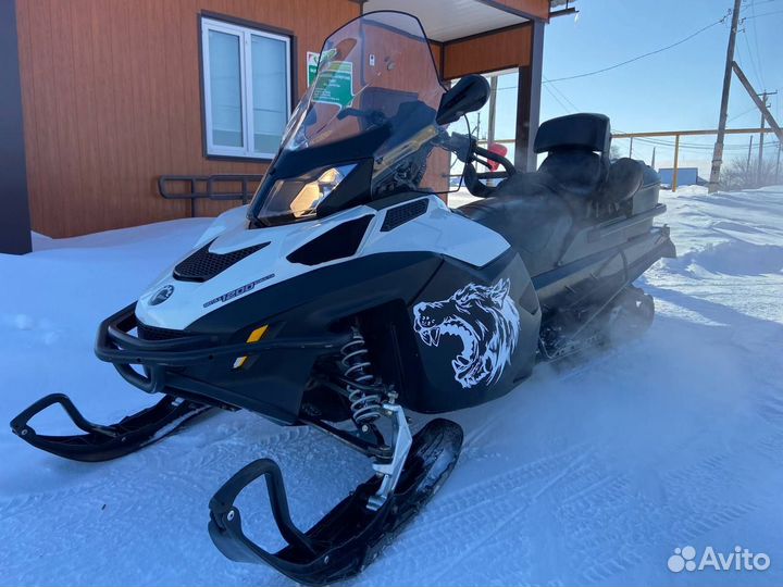 BRP SKI-DOO expedition SE 1200