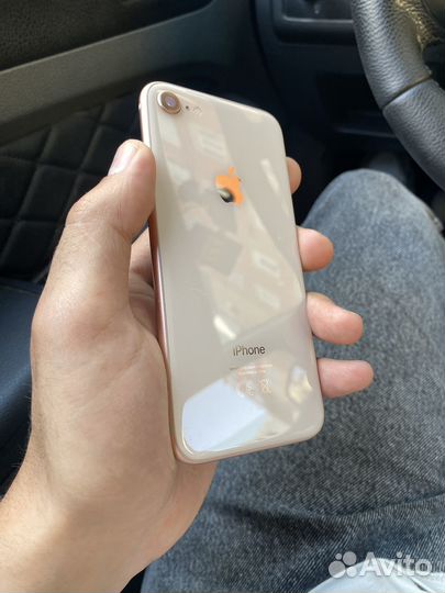 iPhone 8, 64 ГБ