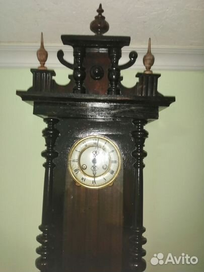 Старинные настенные часы