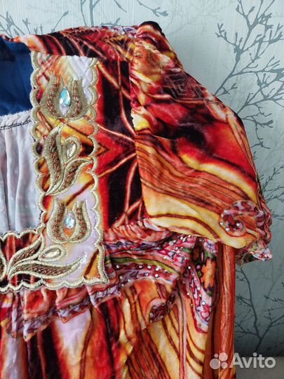 Женский национальный таджикский костюм