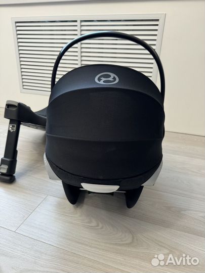 Автокресло Cybex Cloud Z2 i-Size и izofix база