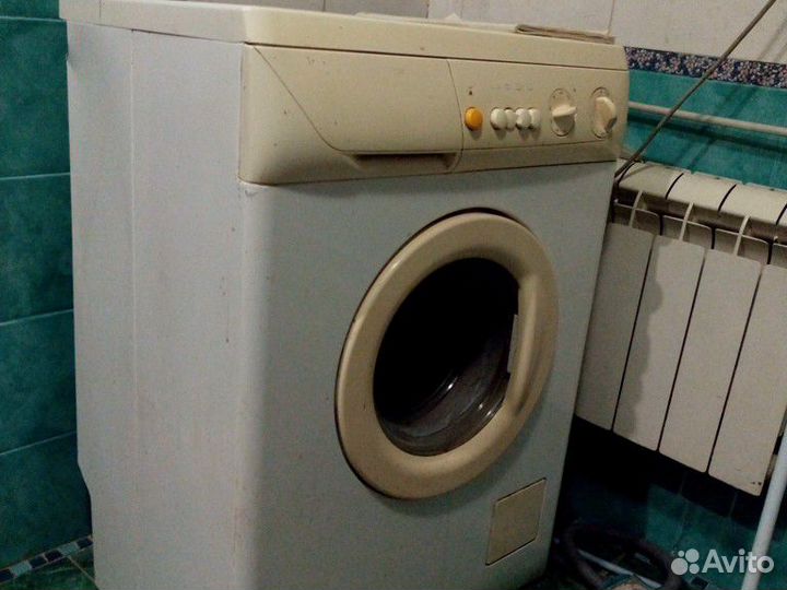 Стиральная машина Zanussi FJ-905N