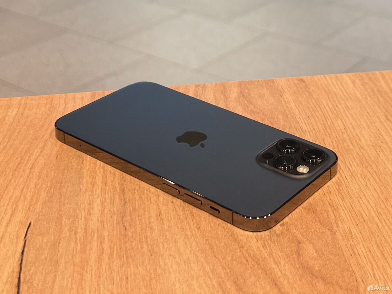 iPhone 12 Pro, 256 ГБ, SIM + eSIM
