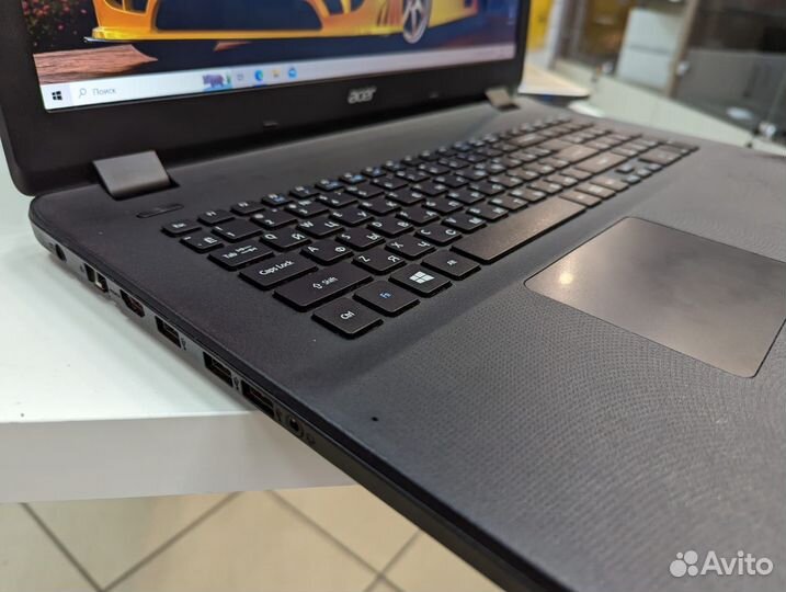 Шикарный ноутбук 17.3 большой экран 4 ядра SSD