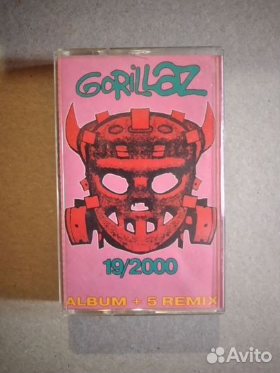 Gorillaz 19/2000 лицензионная аудиокассета