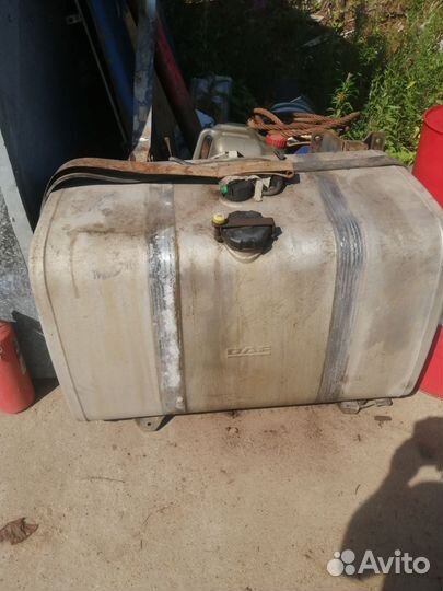 Топливный бак на