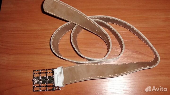 Ремень новый белый с метал. пряжкой - 115 / 3.5 см