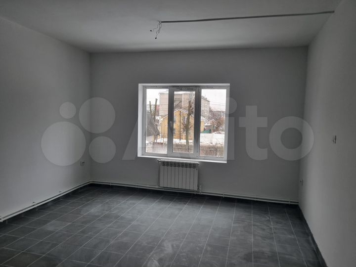 Офис, 30 м² с выводом воды и слива