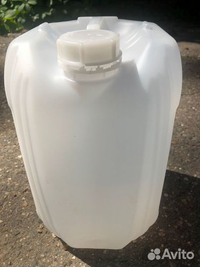 Канистра пластиковые 10 литров