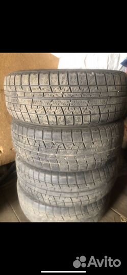 Yokohama 104ZR 215/60 R16