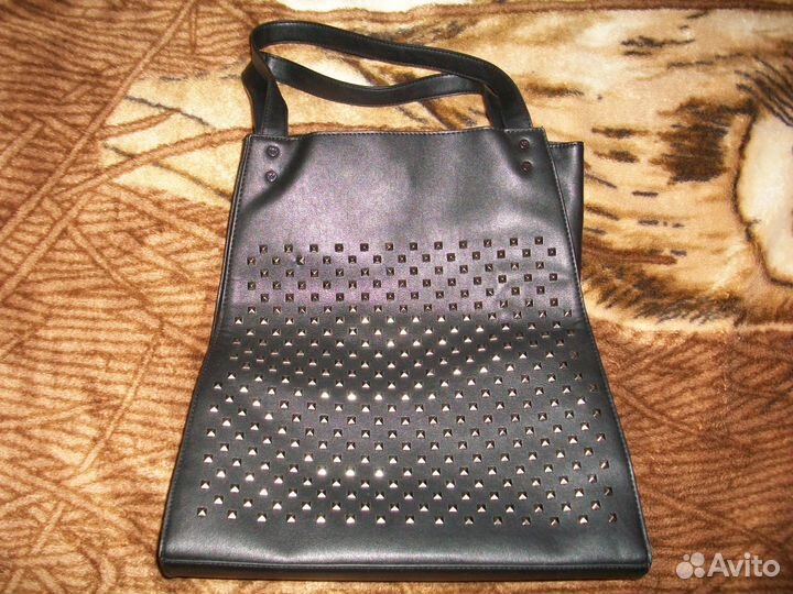 Продам новую брендовую сумку 