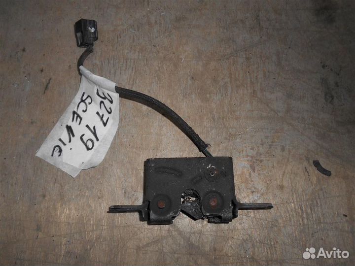 Замок капота от Renault Scenic III 2009-2016