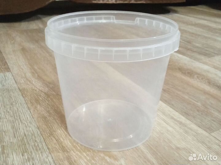 Пустые пластиковые вёдра 1 л и 0,8 л