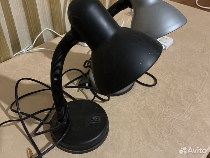 Лампа настольная