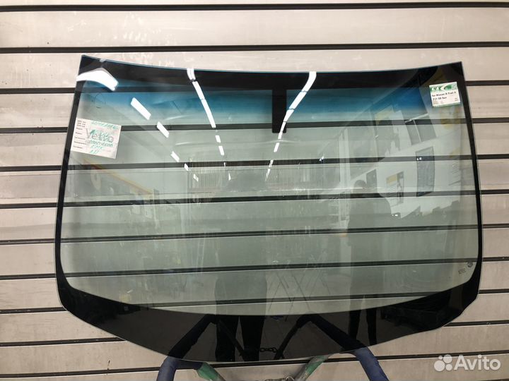 Лобовое стекло Nissan X-Trail t32