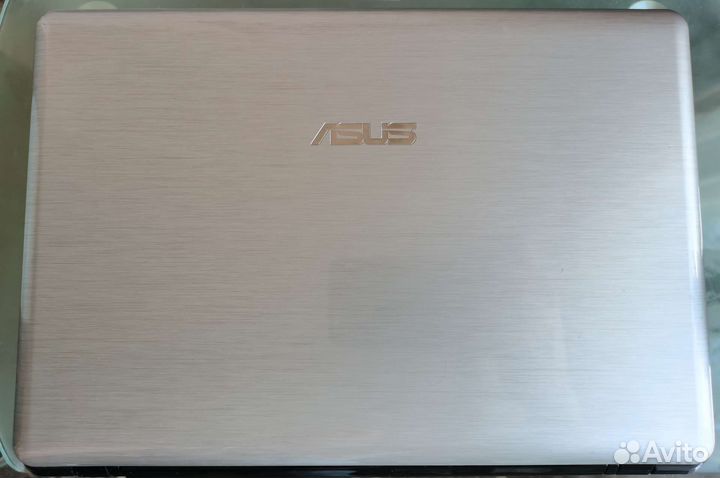 Нетбук Asus eee pc 1201n
