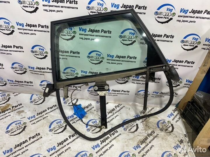 Рамка стекла двери задняя левая Audi A4 B6 AMB