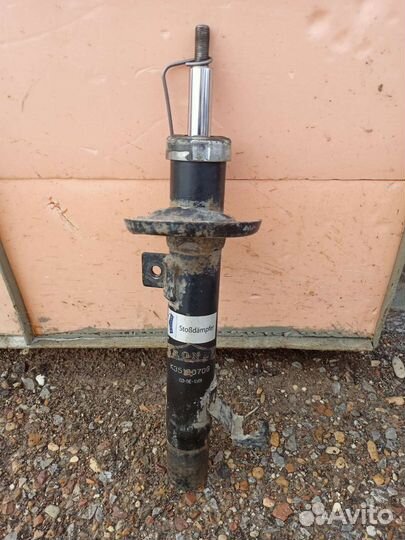 Амортизатор передний правый Ford fiesta