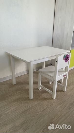 Детский стол и стул IKEA сундвик