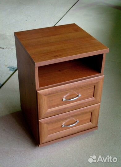 Тумба прикроватная 