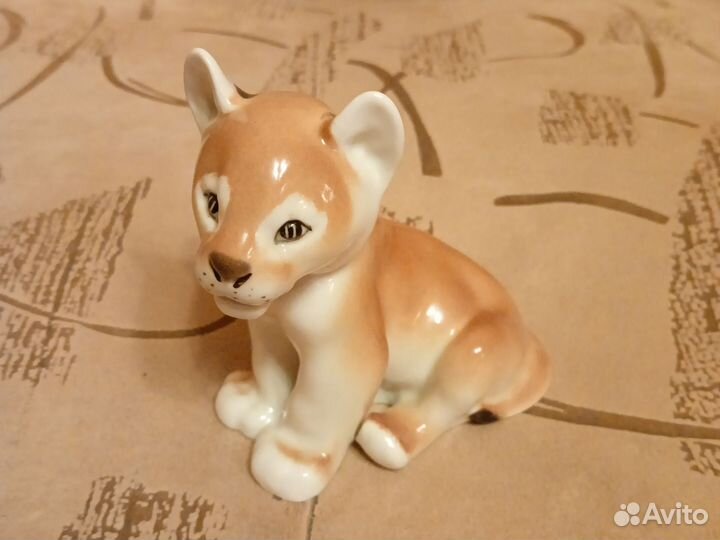 Статуэтка Львёнок. Фарфор